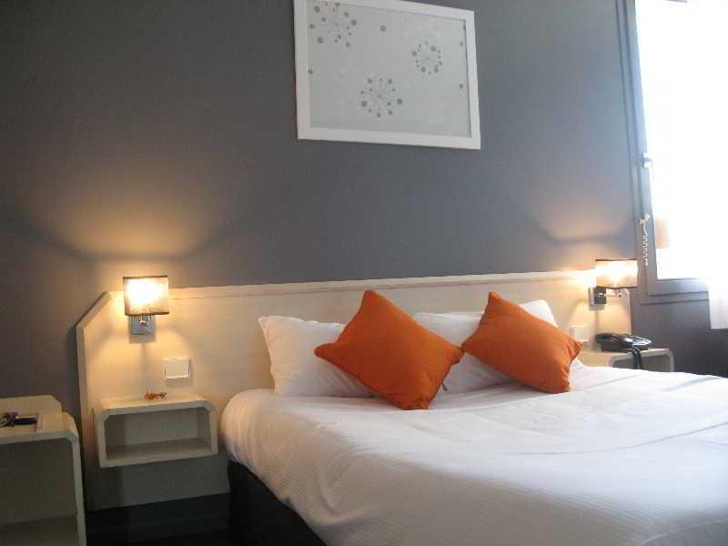 Greet Hotel Massieux Lyon Nord Exterior foto